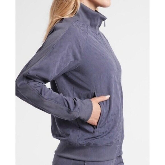 Athleta Brooklyn Bomber Jacket, Leopard Medieval Violet SIZE 2X - Picture 3 of 13